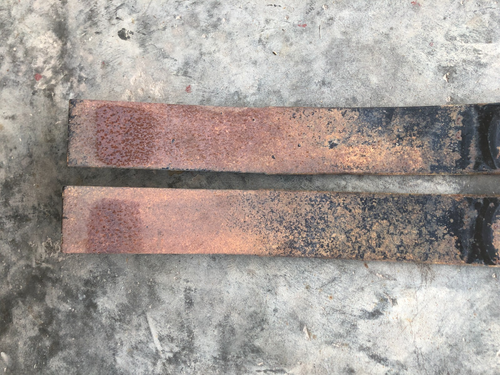 Overload Helper Leaf Spring 1999-2010 Ford F250 F350 - Picture 3 of 14