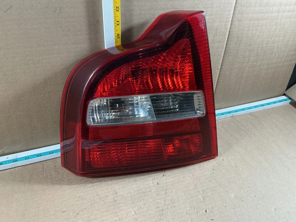 1999-2003 Volvo S80 Rear Left Driver Side Tail Light Assembly - Image 3 of 4