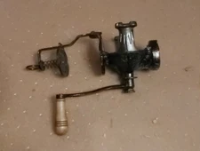 VINTAGE ARCADE CRYSTAL  #0 MOUNT CAST IRON COFFEE GRINDER - NO GLASS CONTAINERS