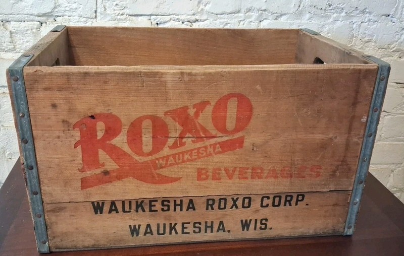 Vintage Roxo Beverages Soda Waukesha Wisconsin Wood Crate Wooden Box 