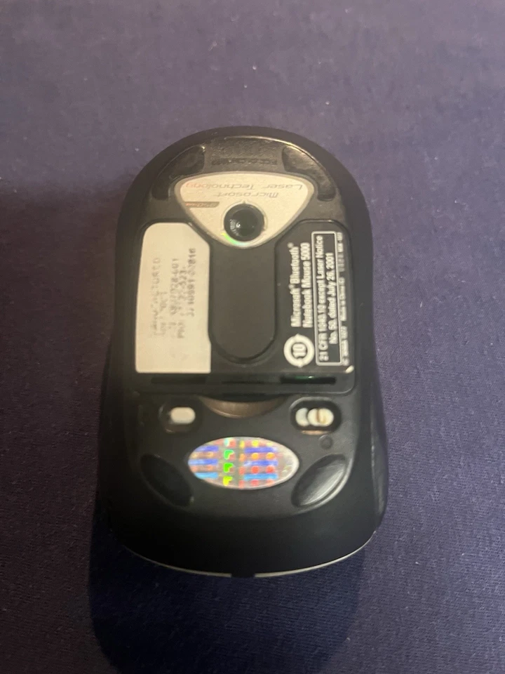 Microsoft Bluetooth Notebook Mouse 5000 - Image 4 of 4