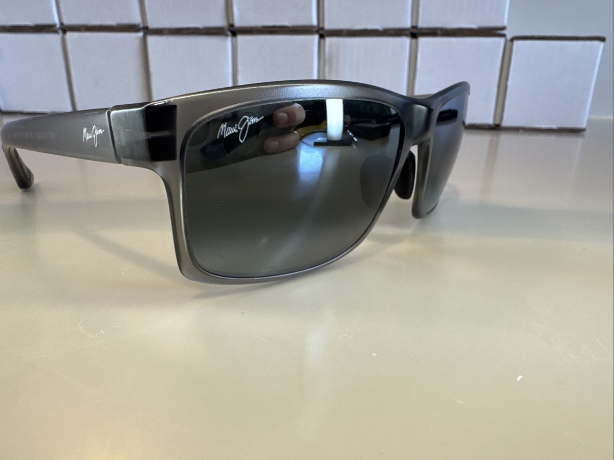 Maui Jim POKOWAI ARCH Polarized Sunglasses 439-11M Trans Gray/Gray