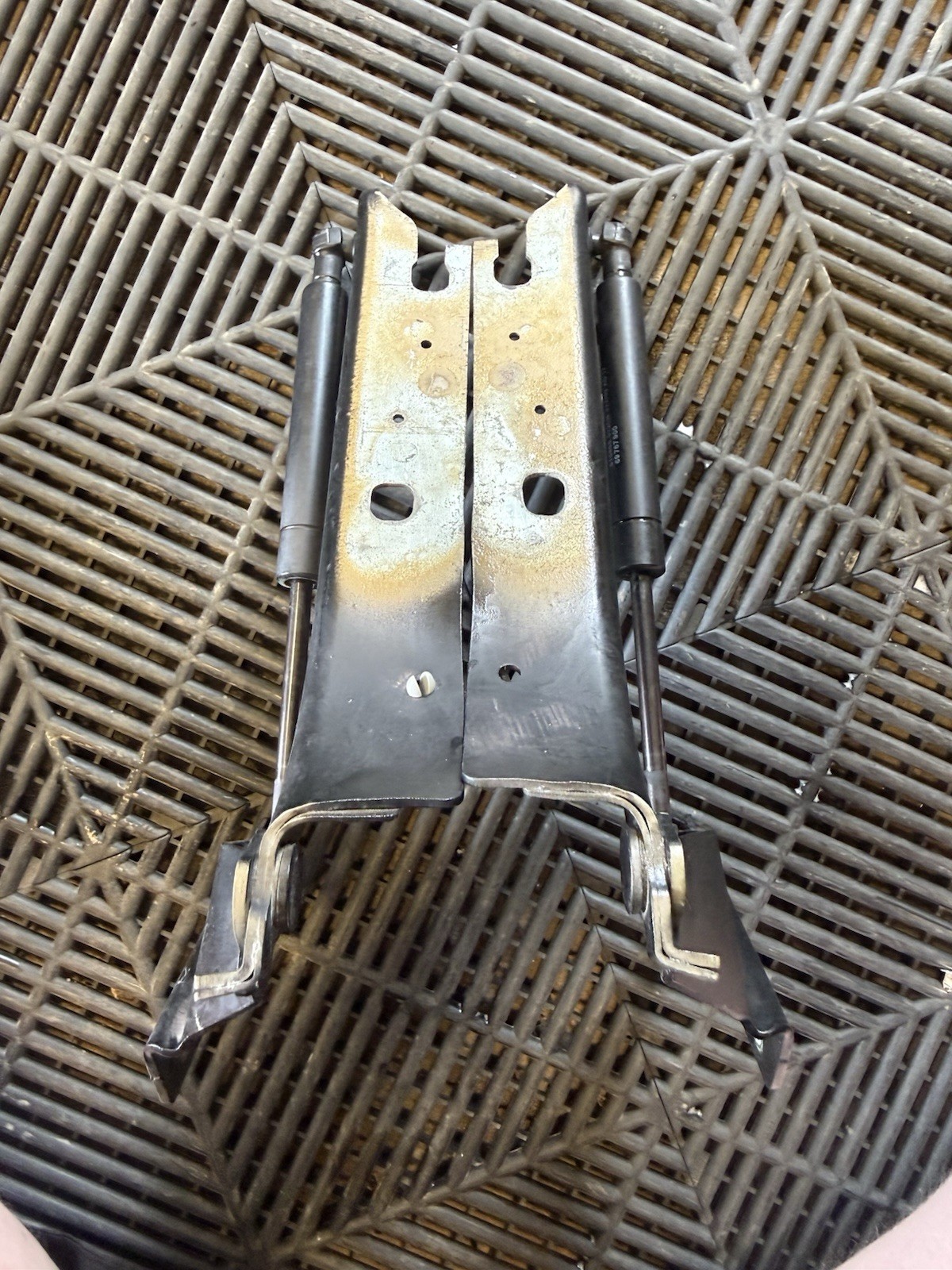 2008-14 FERRARI CALIFORNIA FRONT HOOD BONNET HINGES W/STRUT SHOCK SET BLACK F149