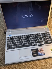 Sony Vaio Laptop - Windows 7. Intel Core i5. Blu-ray compatible. 