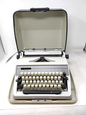 Vintage 1960’s Adler Gabriele 25 Typewriter 