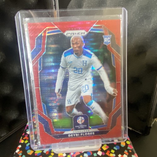 Carte Panini Prizm Lionel Messi Copa America 2024 - Red Pulsar #/125