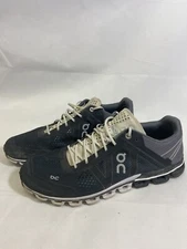 On Cloud Womens 9.5 Cloudflow Swiss Engineering Running Athletic Shoes Gray
