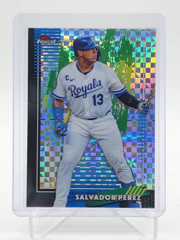 SALVADOR PEREZ 2026 TOPPS FINEST COMMON X-FRACTOR #95 BASEBALL ROYALS Q3967