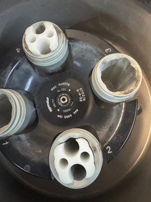 Eppendorf A-4-38 5702/R Rotor with 4 Buckets  Adapters