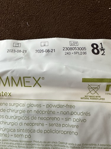 Ansell Gammex puderfreie OP-Handschuhe Neopren steril 50 Paar Größe: 8 1/2 - Bild 3 von 3