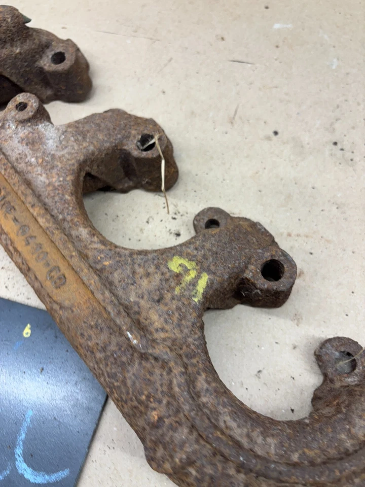 67 1968 69 Ford 289 302 Torino Mustang Cougar 289 302 colector de escape D1oe-9430 Foto 3 de 4