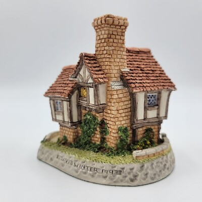 Vintage David Winter Cottages ''The Hall'' 1993 Handmade Collectible Figurine