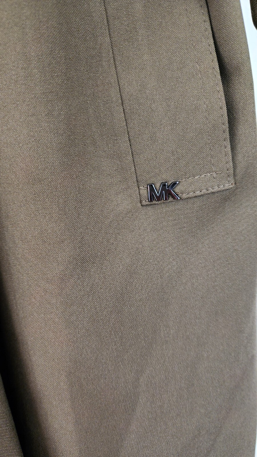 Picture 4 of 8