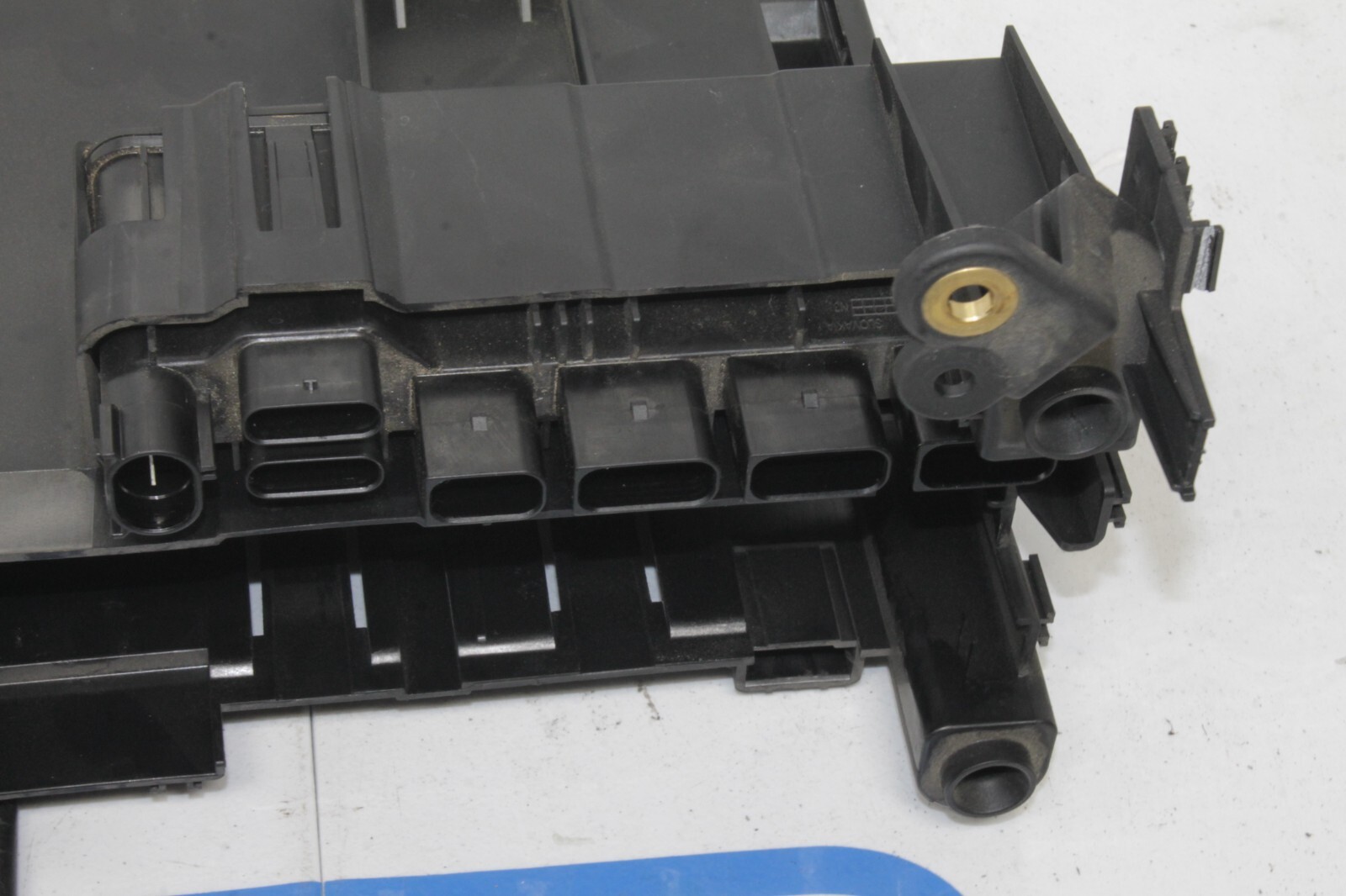 21-22 BMW M3 COMPETITION OEM ECU MOUNT 8095697 COMPLETE ASSEMBLY 