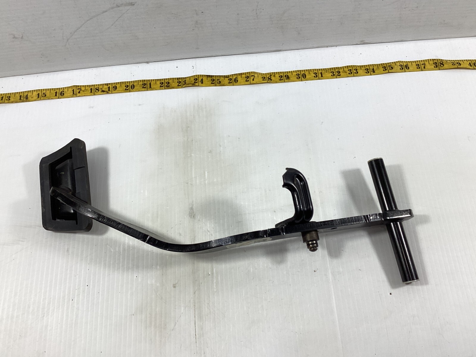 2014 - 2017 MASERATI GHIBLI BRAKE FOOT STOP PEDAL 06700311040 OEM .