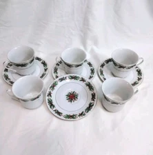 Lynns Holly Wreath Fine China 5 Teacups 4 Saucers Plates Poinsettia Christmas 