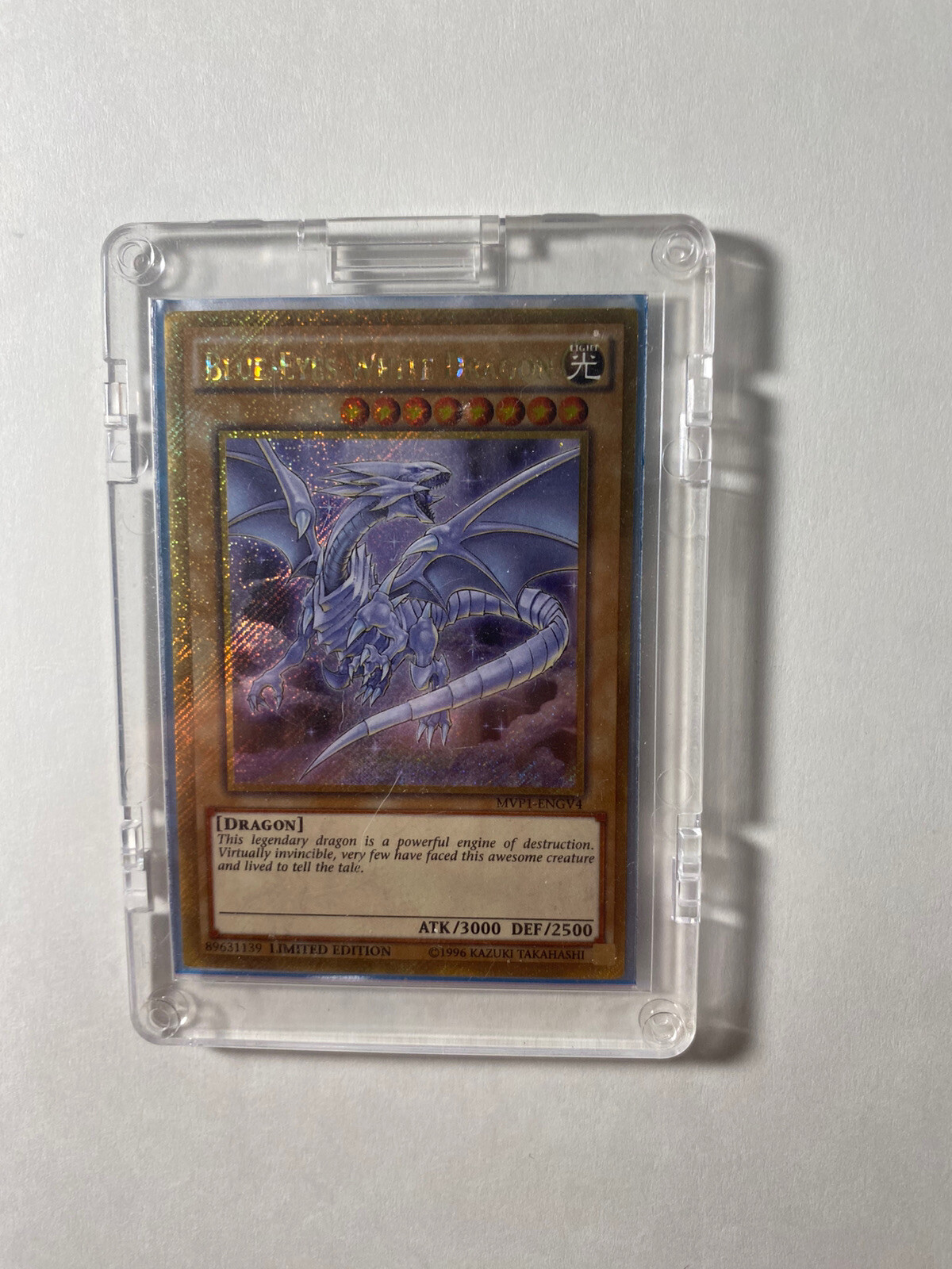 BlueEyes White Dragon MVP1ENGV4 Gold Secret Rare Limited W Hardshell