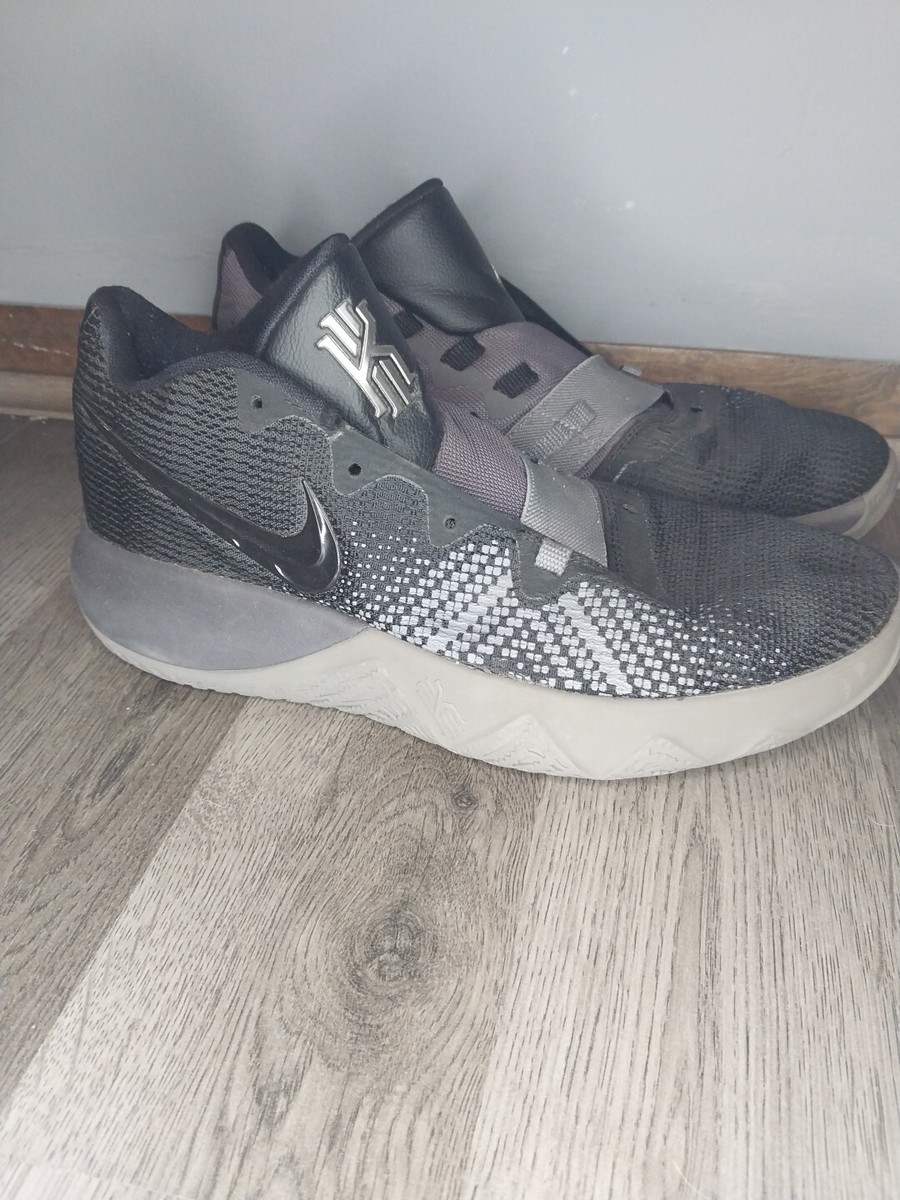 Nike Kyrie Flytrap AA7071-011 Black Gray Basketball Shoes  display picture 1