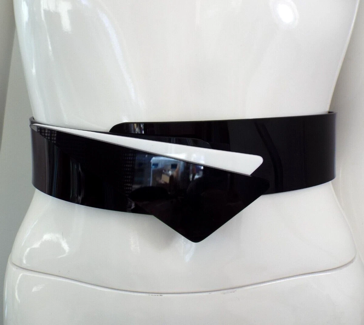 White Plastic Vintage Belts for sale | eBay display picture 3