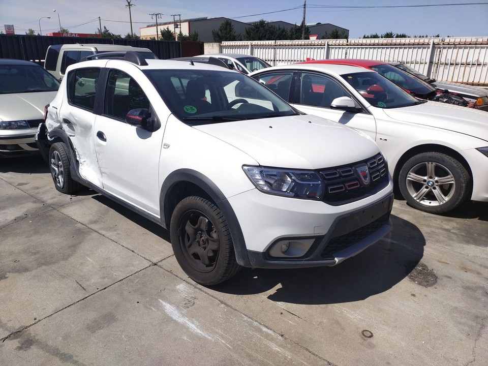 Condenseur De Climatisation Pour Dacia Sandero III (1.0i 65/90/100ch) - Réf. 921005FA0A - Occasion