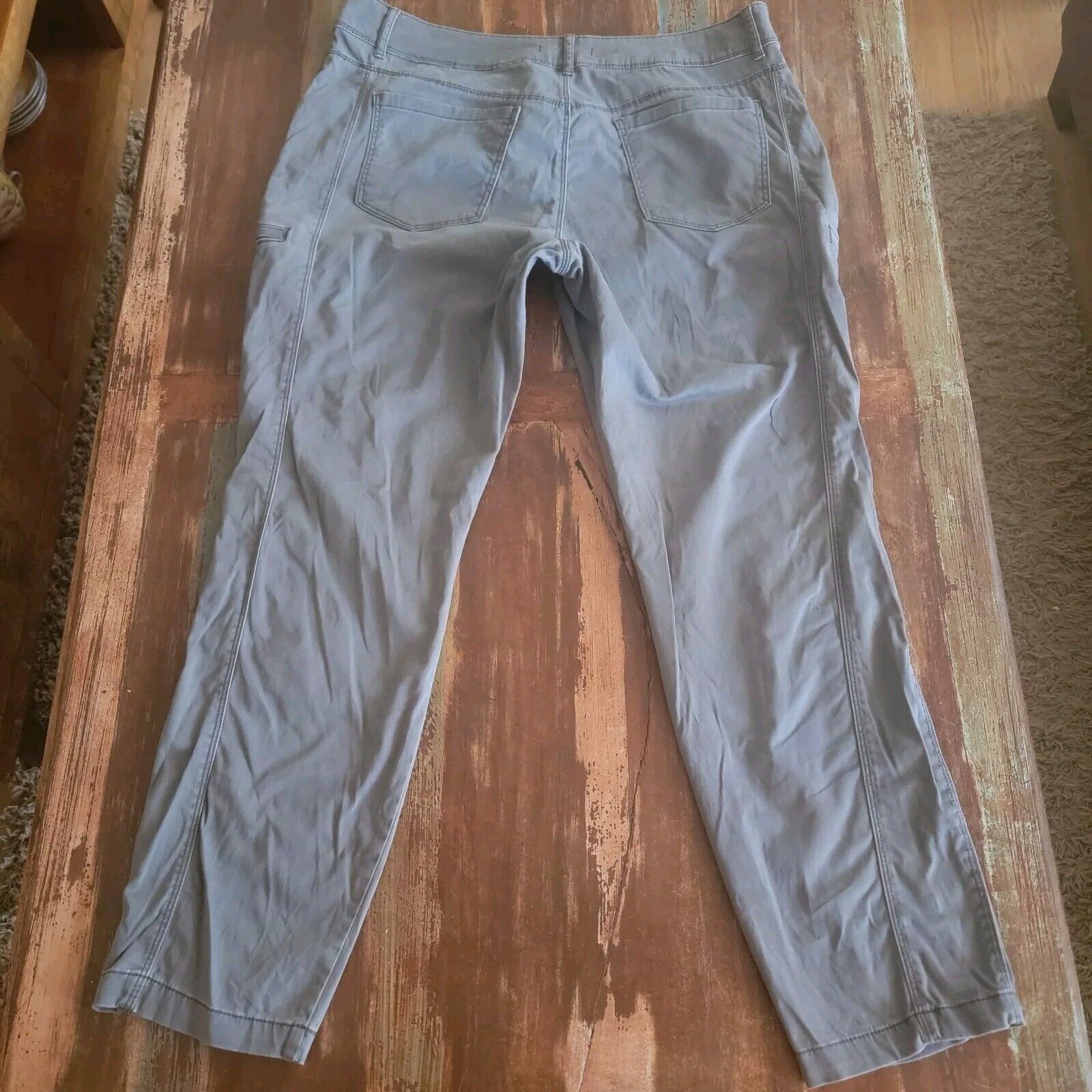 Picture 12 of 24