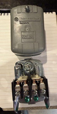 #ad #ad **NO ORIGINAL BOX** Telemecanique 9013FSG2 Pressure Switch 40 60 PSI NEW $17.99