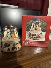 Music Box Nativity St Nicholas Square Silent Night Figurine Nativity Scene