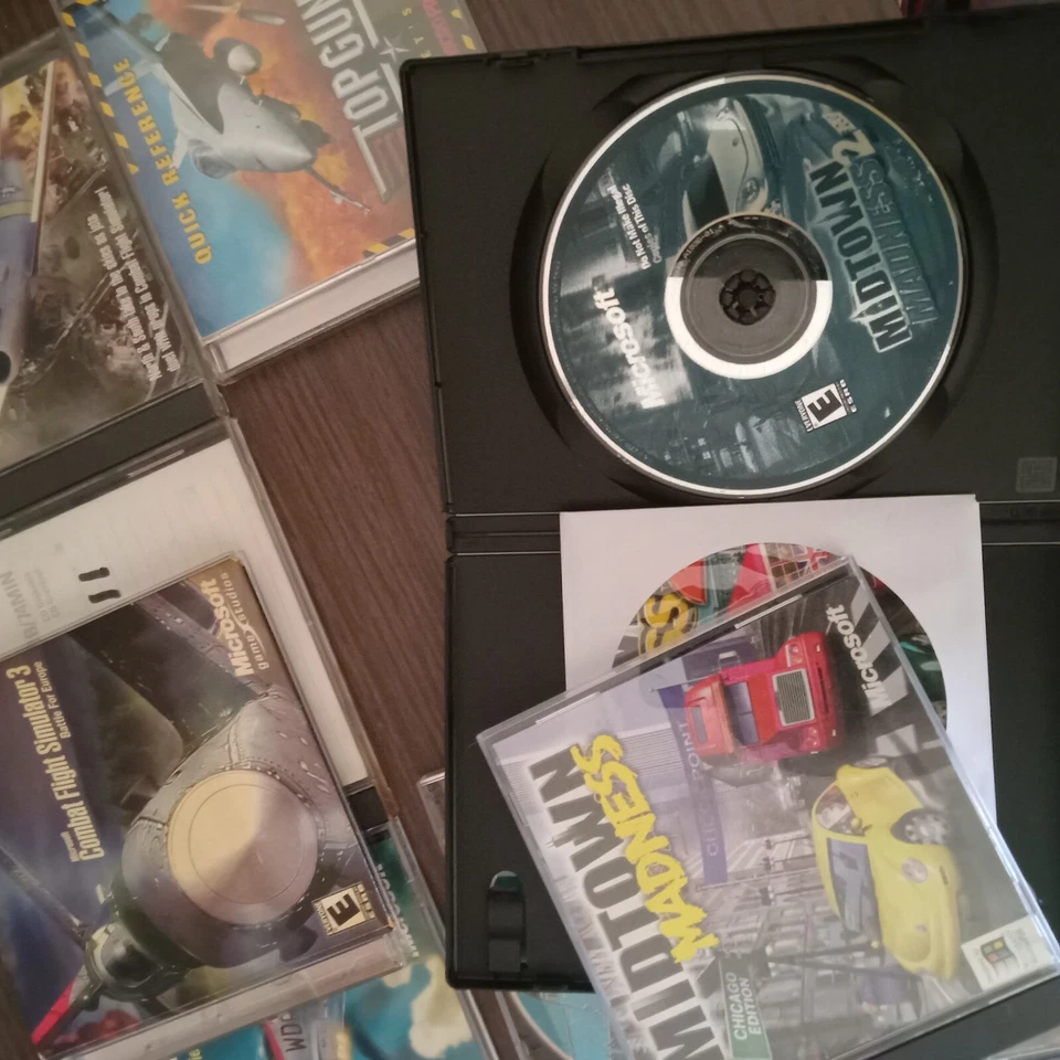 Ordenadores gaming retro Lan 2 player Foto 3 de 4