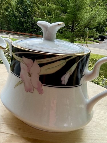 Mikasa CHARISMA Creamer & Sugar Bowl With Lid - Picture 4 of 5