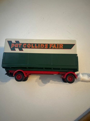 Corgi Classics-Pat Collins Fun Fair - Picture 6 of 12