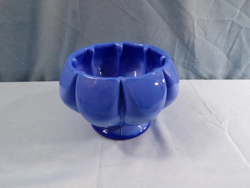 Vintage Fenton Periwinkle Blue Glass Rose Bowl Vase
