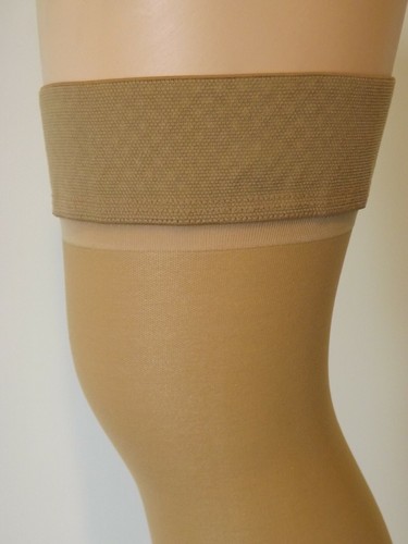 Soporte extra firme transparente alto para el muslo con compresión Manténgase arriba 30-40 mmHg - Imagen 6 de 7