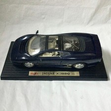 JAGUAR XJ220 1/18 Maisto