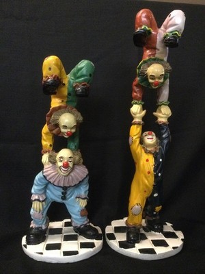 Set Of 2 Clowns Statue Resin Acrobat-  Multicolor- China..