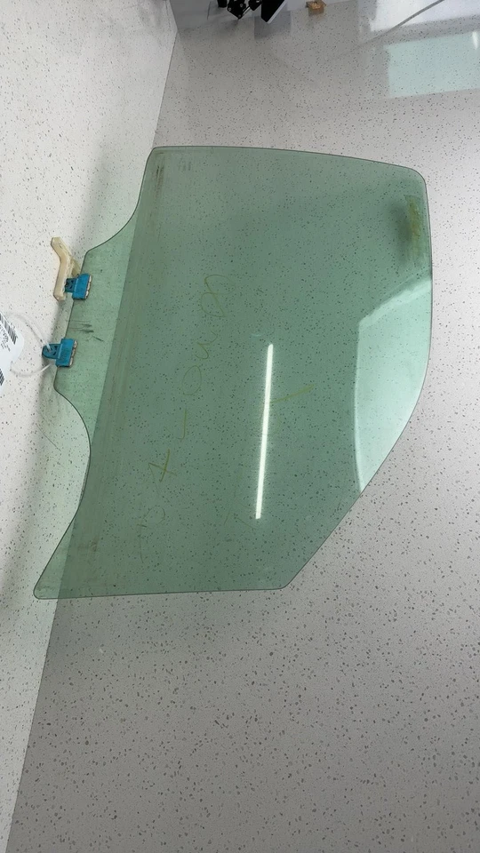 2005-2012 NISSAN PATHFINDER Right Front Door Glass/window Foto 3 de 4