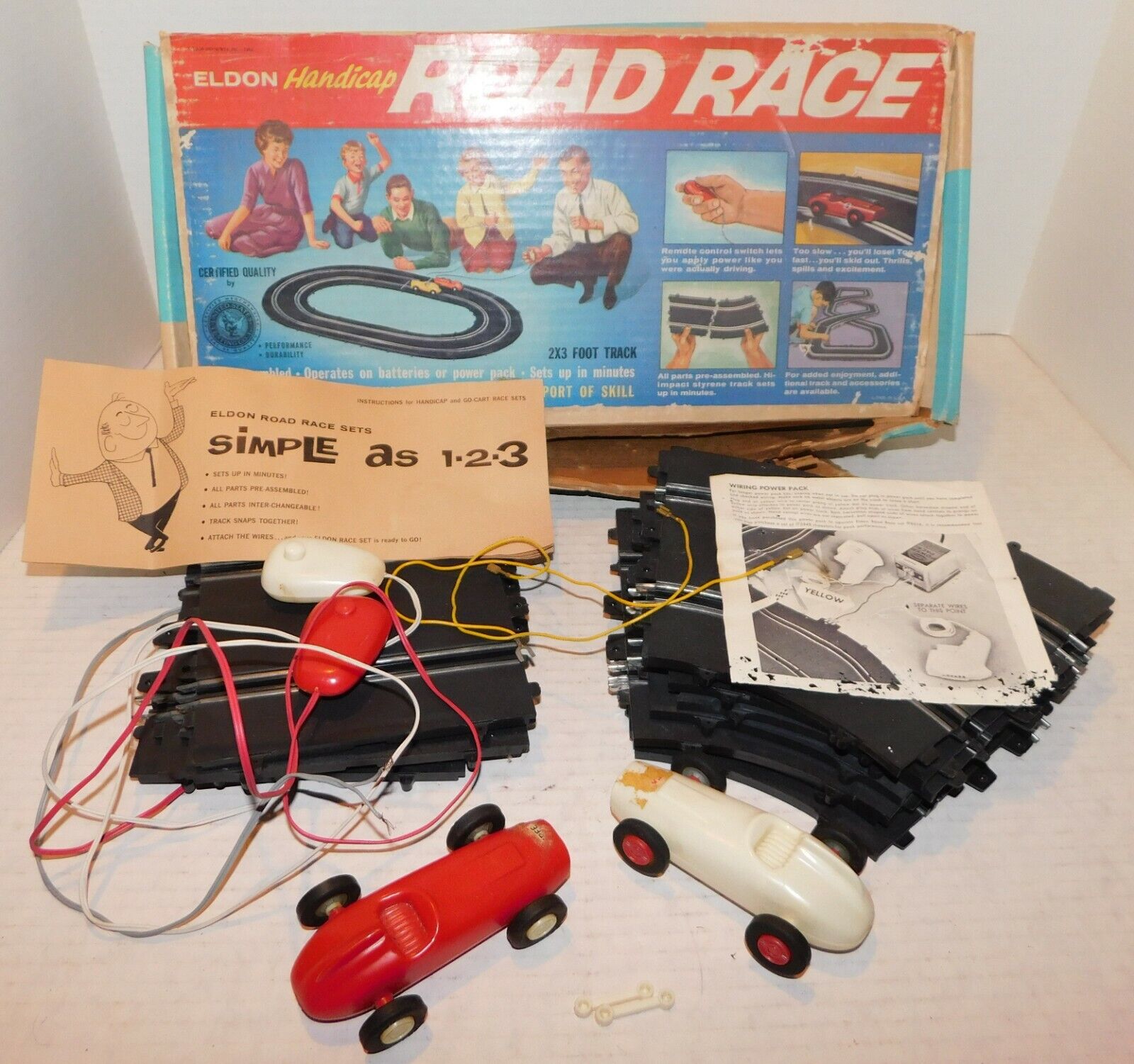 Vintage 1962 Eldon Handicap Road Race Slot Car Set with original Box