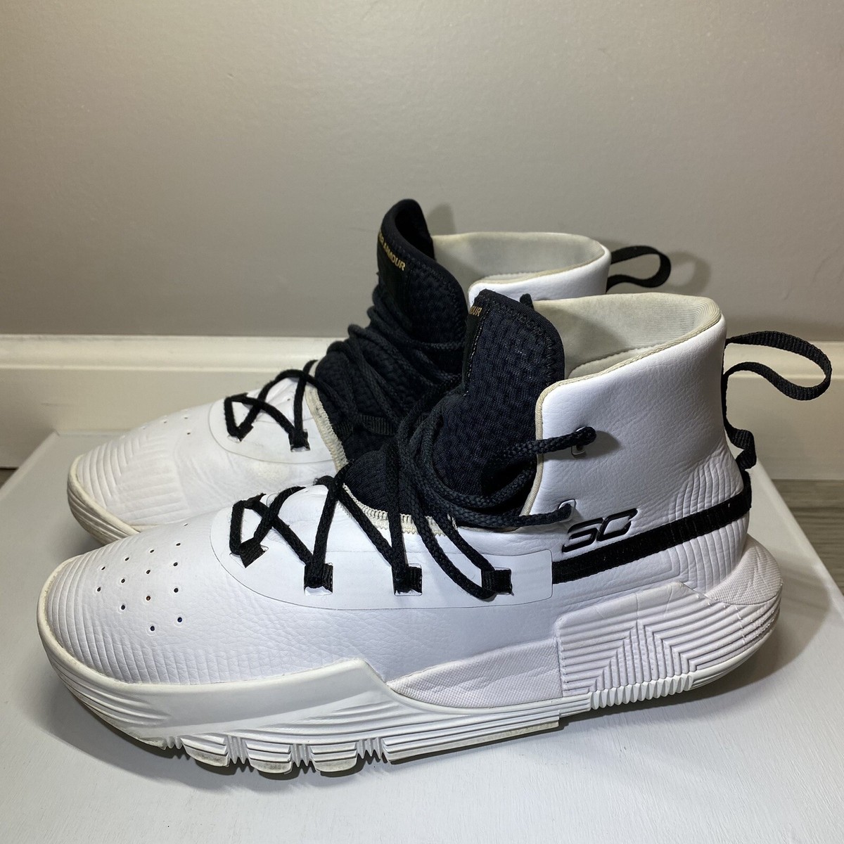 Under Armour UA Stephen Curry 3Zero Basketball Shoes Youth Size  3020424-100