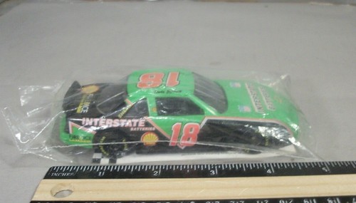 NASCAR Dale Jarrett #18 Interstate Batteries/Shell Chevy Lumina Diecast Racecar - Picture 5 of 6