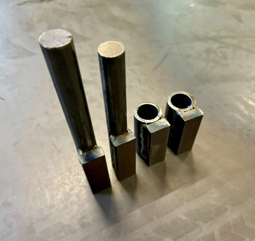 Heavy Duty Gate Hinges 7/8" Steel Rod, Weld On - Image 2 of 4