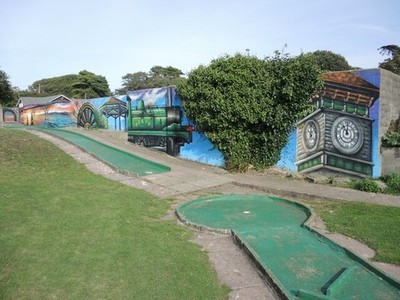 Foto A3 Wahrzeichen auf dem Minigolf Clevedon einige bunte Sehenswürdigkeiten von t c2021