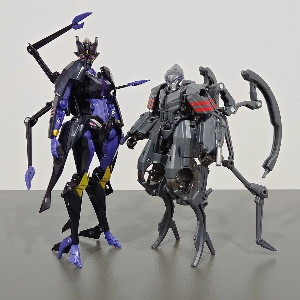 *In Stock* Transformers Studio Series Deluxe Class TF One Airachnid - Image 4 of 4