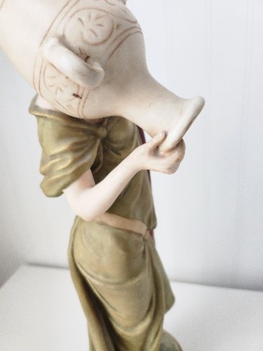 Royal Dux Bohemia Figurine Water Bearer Woman w/ Jug #885 - Picture 4 of 10