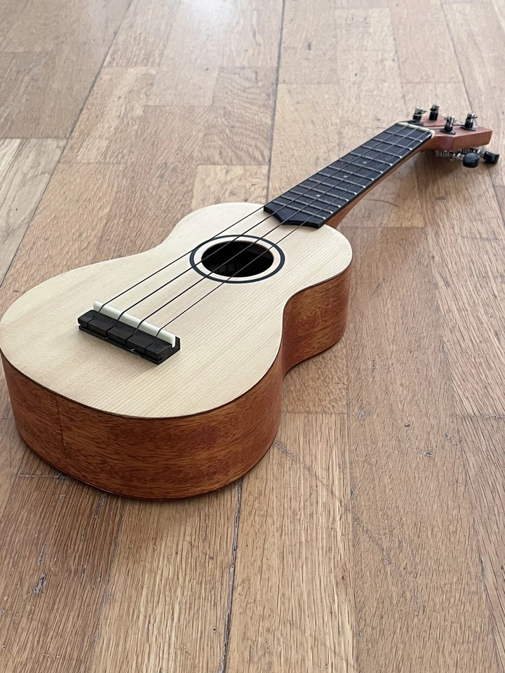 Traditionally Crafted 2021 Australian Design Ashton Soprano Ukulele UKE-200SP - Image 2 of 4