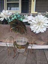 Tavolo da bistrot, sedie e fioriera per ombrelli vintage in metallo senza marchio