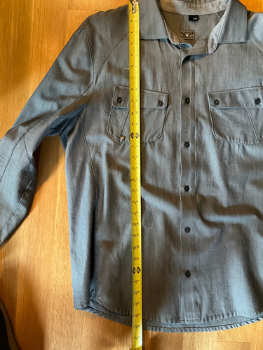 Spyder Merino Long Sleeve Shirt L Travel Outdoor Performance Button-Up EUC - Picture 10 of 13