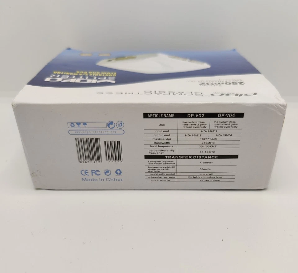 Video Display SPLITTER 1 port in 4 monitor out Adapter VGA SVGA XGA LCD Screen  - Image 2 of 4