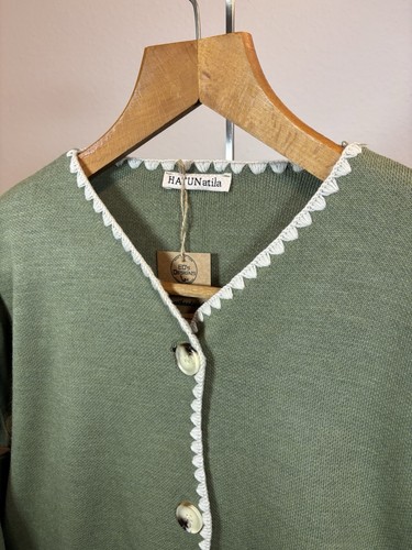 Damen Strickjacke mit Stickerei Detail,Baumwolle Jacke Mit Taschen,Boho Cardigan - Bild 5 von 7