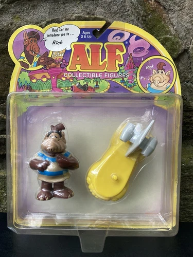 Vintage 1987 Coleco ALF Rick with His Sonic Surfboard Action Figure Non Mint