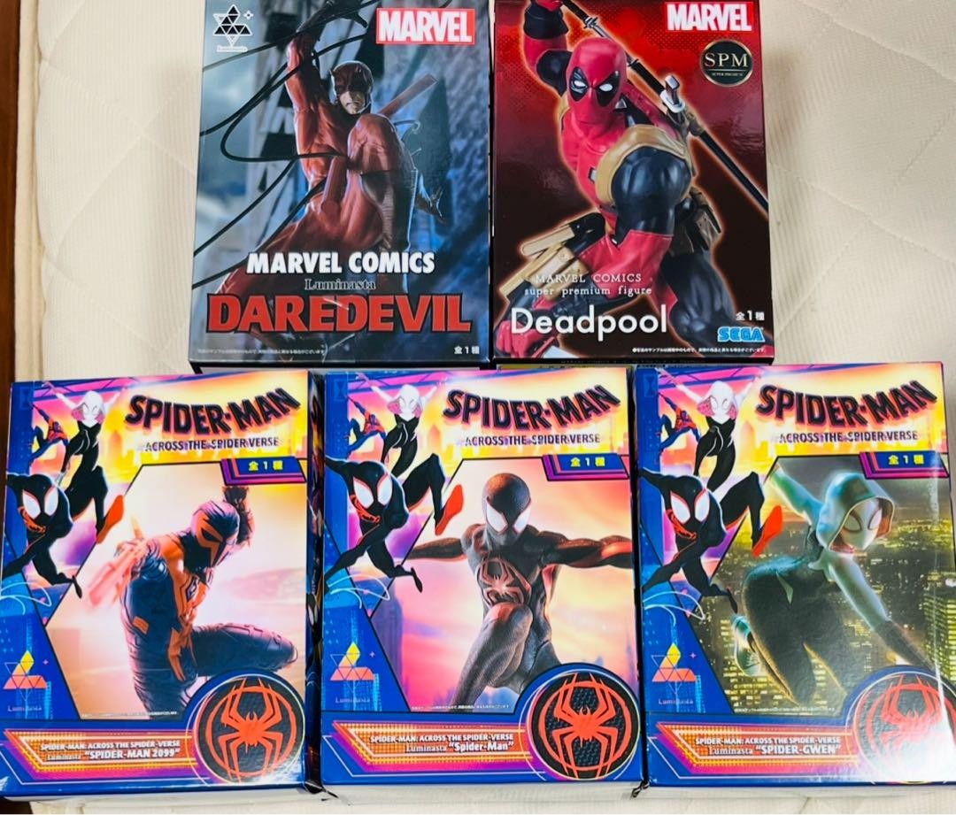 Lote Colección Figuras Marvel Auténticos Juguetes Coleccionables Cómics Usado...