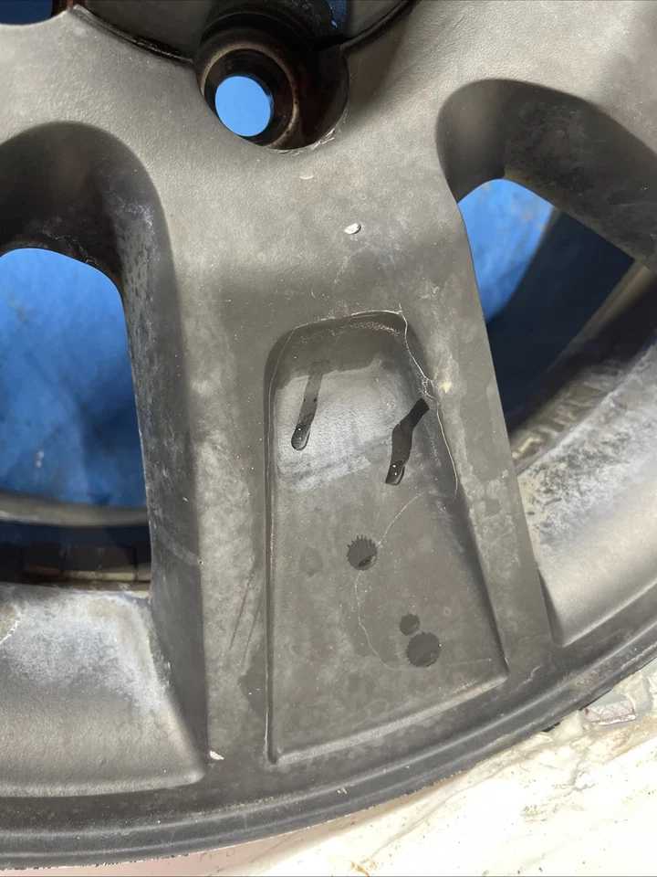 Llanta Ford F-150 2009-2014 20" OEM Foto 3 de 4